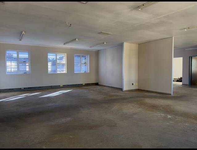 BUSINESS PROPERTY TO RENT IN WYNBERG